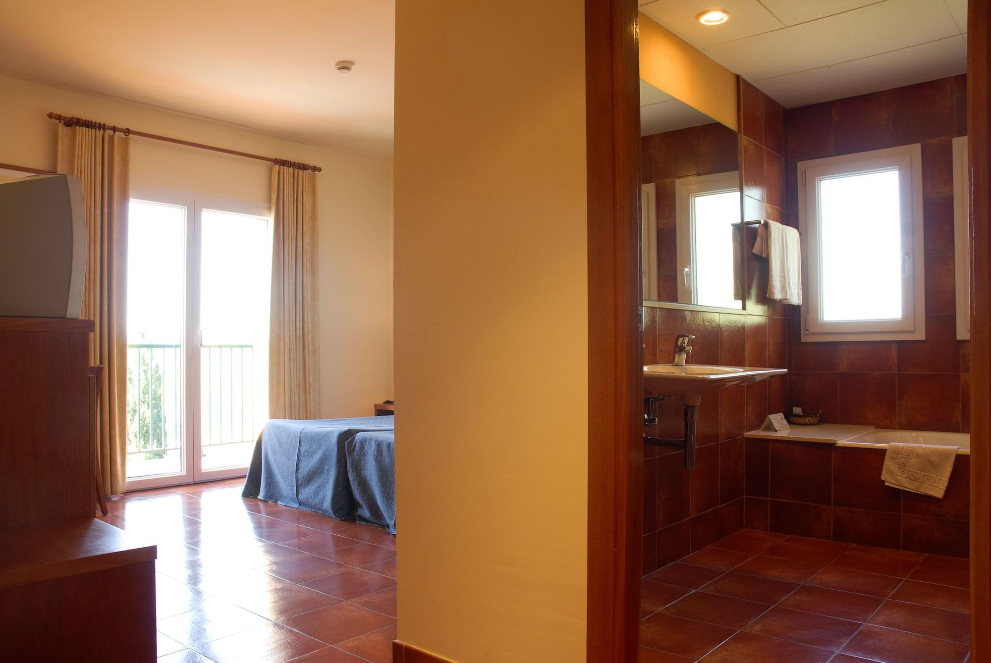 Hotel Picasso Torroella De Montgri Ngoại thất bức ảnh
