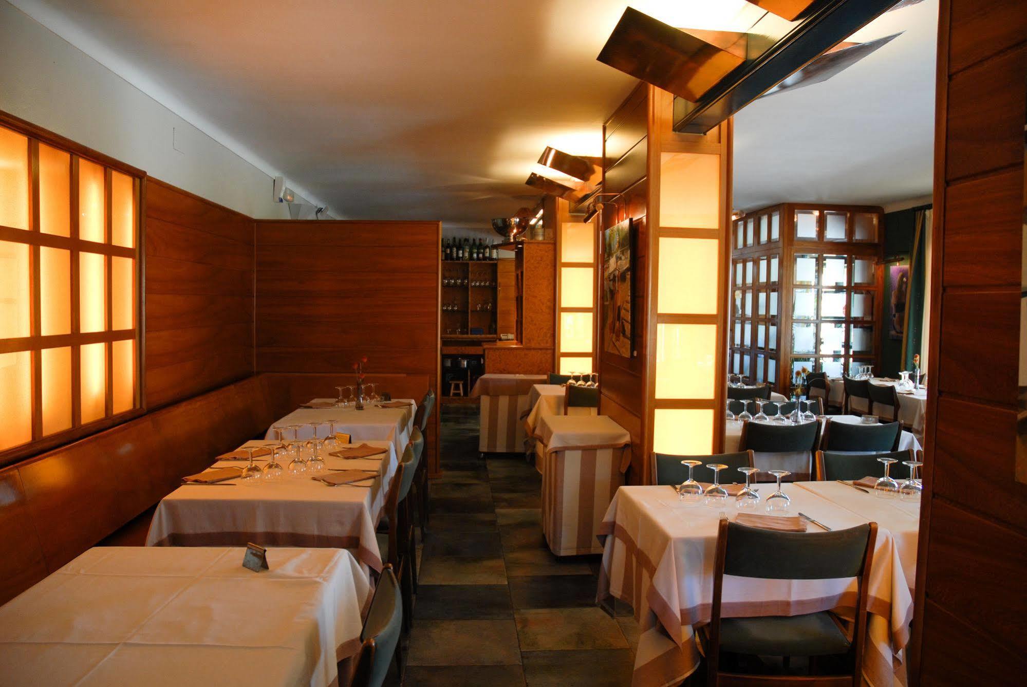 Hotel Picasso Torroella De Montgri Ngoại thất bức ảnh