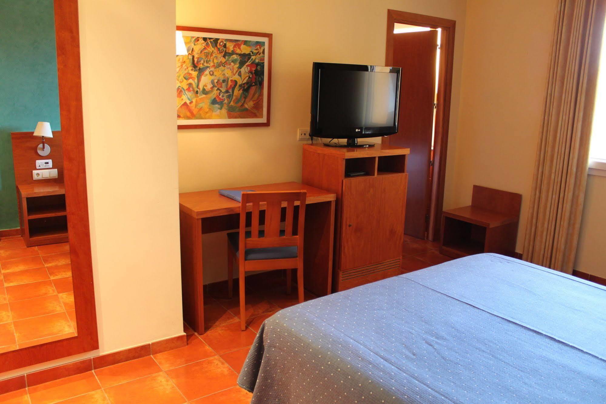 Hotel Picasso Torroella De Montgri Ngoại thất bức ảnh